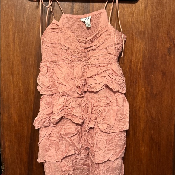 Forever 21 Ruffle Dress - Picture 2 of 5
